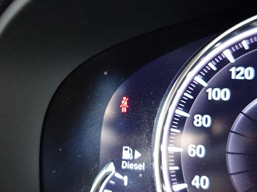 シートベルト非装着時の警告音無効化