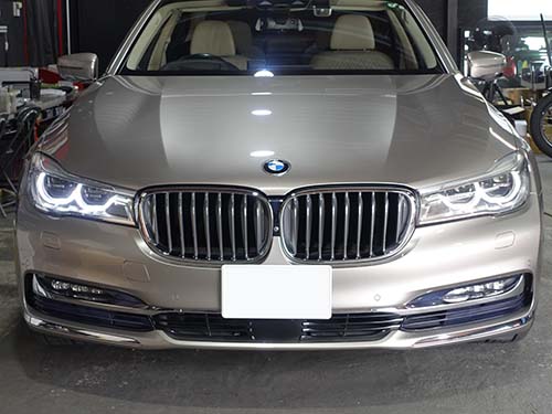 BMW 7シリーズセダン（G12）デイライト黄変のリペア修理