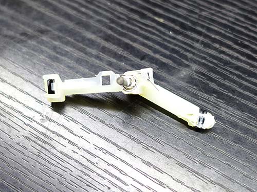 バネ単体交換による修理