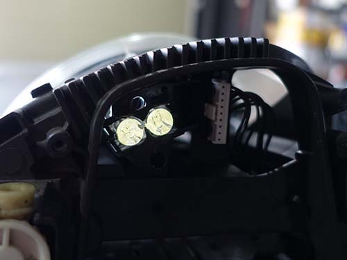 アクリルリペア+デイライト用LEDモジュール交換による修理対応