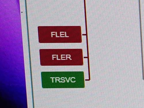 社外ヘッドライトが原因でFLE2が車両側に存在しない状態