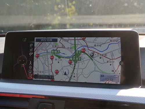 BMW 4シリーズクーペ F32 地図更新