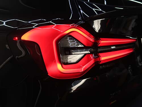 純正LCIモデル用テールライトを後付