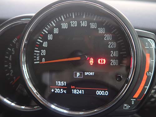 MINIのドライビングモードはGREEN／MID／SPORTの3モード