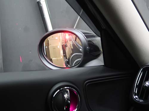 後退時の助手席ドアミラー下降角度変更(浅め)