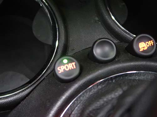 ミニ クラブマン R55 SPORTボタン