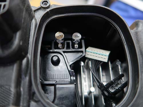 デイライト用アクリルに焼損や溶解といった明確なダメージは確認できず