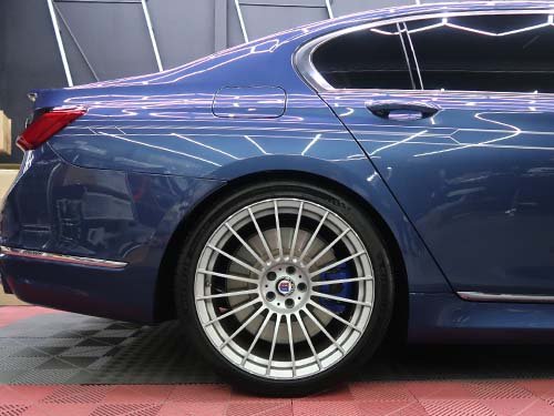 エアサスローダウンはロワリングキット不要で診断機調整