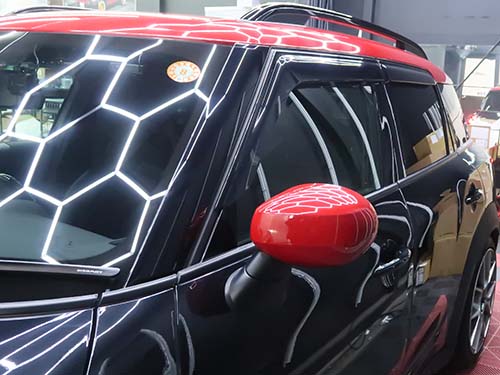 MINI クロスオーバー F60 モールラッピング施工｜クロームをブラックアウト