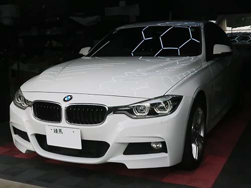 BMW 3シリーズセダン(F30) LCI 320d