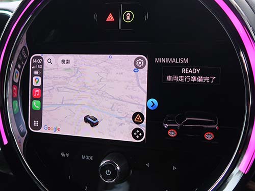 地図アプリや音楽アプリを画面タッチ操作で快適に使用できる