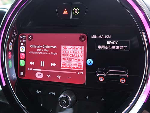 地図アプリや音楽アプリを画面タッチ操作で快適に使用できる