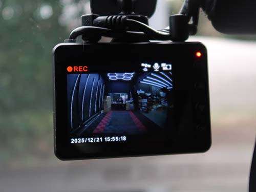 前方・後方・左右・車内を同時に高画質記録