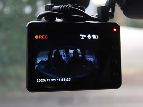 前方・後方・左右・車内を同時に高画質記録