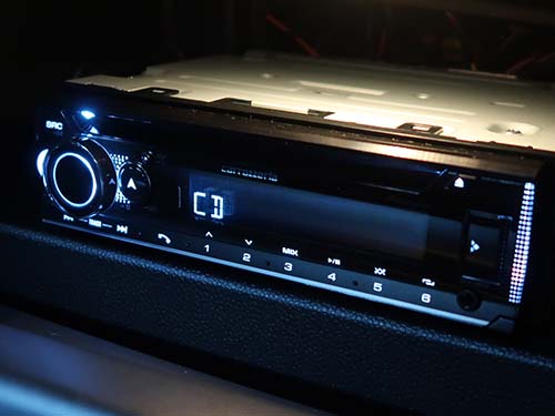 AUX入力経由でCD音源を安定して再生できる