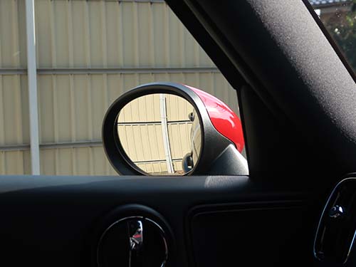 後退時の助手席ドアミラー下降角度変更（浅め）