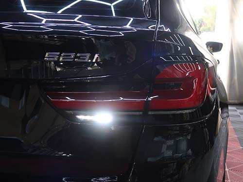 BMW 5シリーズ G31 LCIテールライト装着