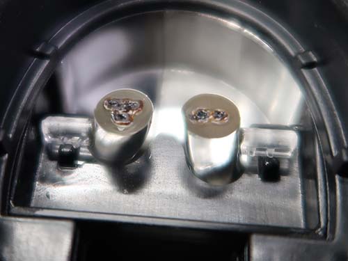 内側・外側ともにデイライト導光用アクリルがLEDの発熱で焼損