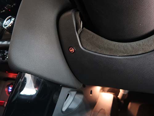 別系統でスイッチを設けることで、軽い操作でホーンを鳴らすことが可能