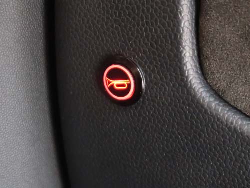 いわゆる「サンキューホーン」をスマートに使える