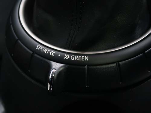 リングを回転させることで、GREEN / MID / SPORT の3モードを切り替え可能