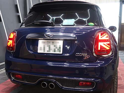 MINI F56 LCIテールライトの後付