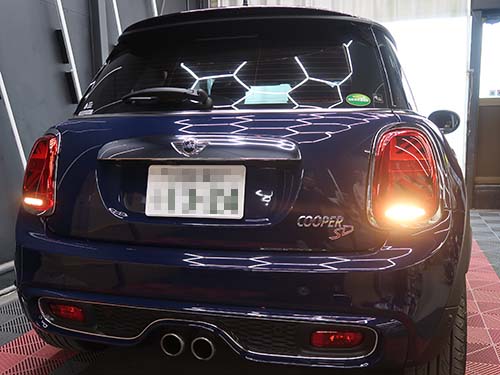 MINI F56 LCIテールライトの後付
