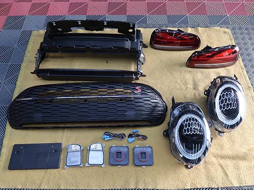 前期モデルのクラブマン(F54)を外観・機能ともにLCIモデル仕様へアップデート