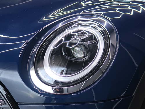 インナーブラック仕様は、リング部分以外がブラックアウト