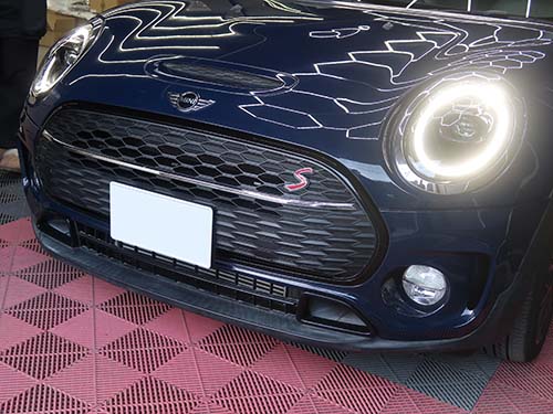 LCIモデル用ブラックライン仕様フロントグリルを装着