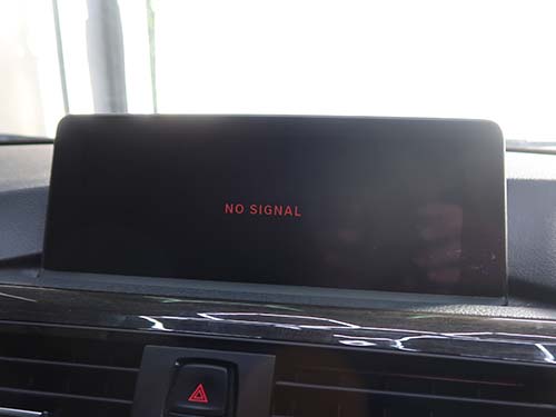 BMW 3シリーズ F31 NO SIGNAL発生