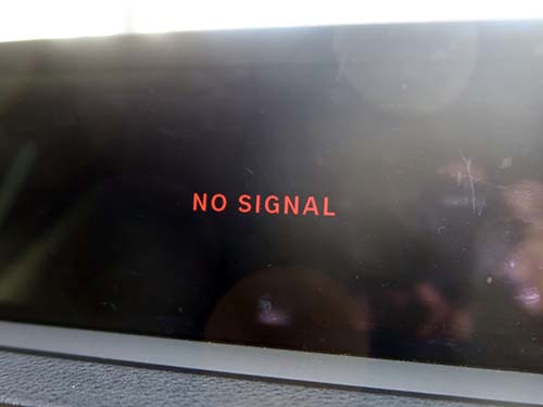 BMW F31で発生したNO SIGNAL表示の点検で原因の方向性を絞り込み