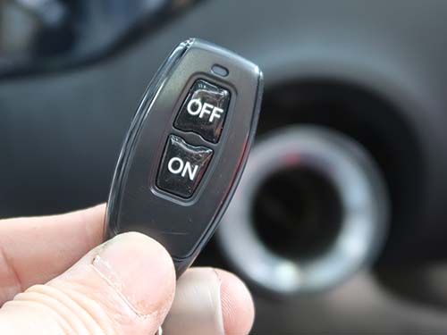 付属リモコン操作によって任意でバルブの開閉が可能