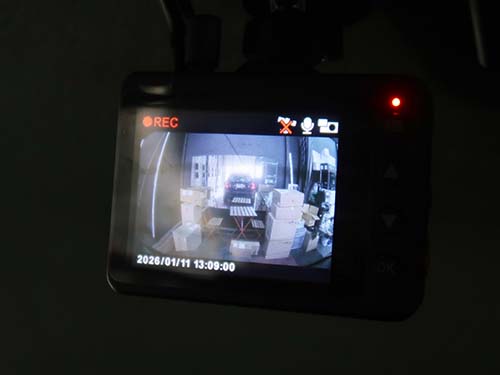 前方・後方・車内を同時に記録