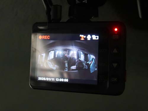 前方・後方・車内を同時に記録