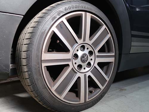 ブレーキダストが多く、ホイールがすぐに汚れてしまう