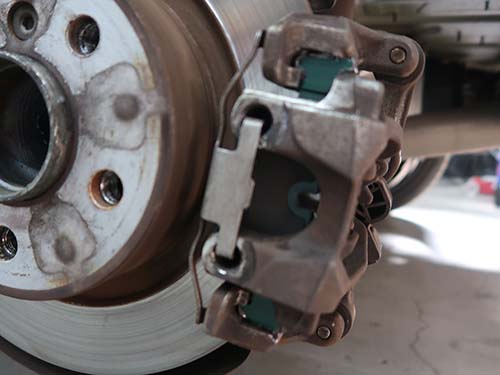 AMSECHS製低ダストブレーキパッドへの交換