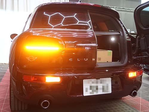 点灯パターンを入念にチェックし、LCIモデル準拠の完全な状態へ仕上げ