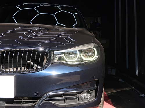 外側デイライトは明るく白い発光へ復活