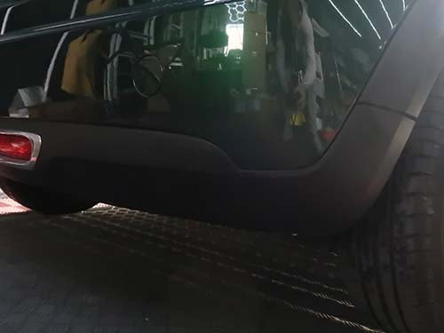 前期モデルのミニでは、標準でバックカメラが装着されていない車両が多いのが現状