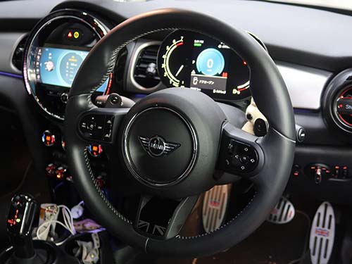 LCI2モデル MINI コンバーチブル F57 ACC後付装着