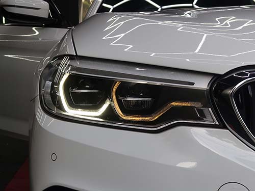 デイライト用LEDの熱によって導光用アクリルが溶解・変色してしまう症状