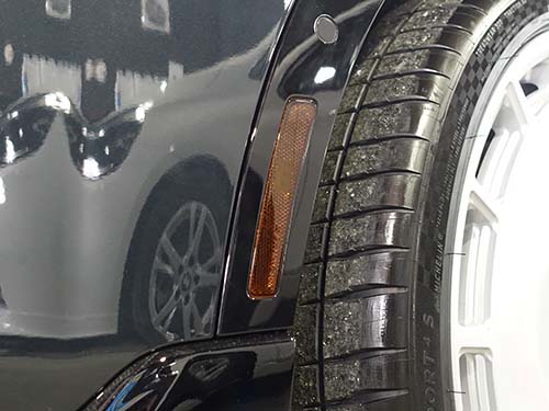 キャンディブラックペイントで上質なトーンダウン