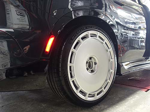 RAIKO製 USサイドマーカー用LEDライトユニットを内部へ組み込み