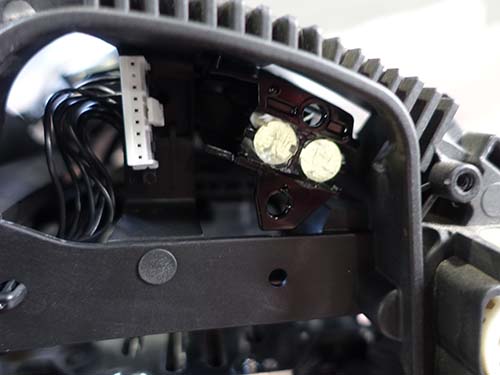 焼損したアクリル部分をリペア修理で対応