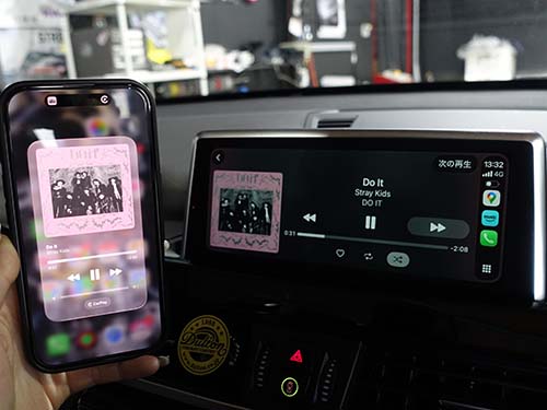 2/3表示から画面全体表示へ切り替えが可能