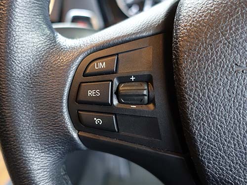 クルーズコントロール機能付きのマルチファンクションスイッチ（BMW純正新品）へ交換