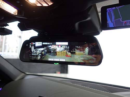 ライコウ独自製作のアクセサリー電源取り出しキット を使用