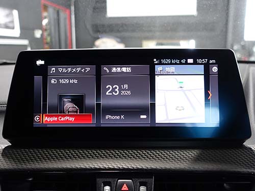 認証コード方式を用いることで純正機能としてCarPlayを有効化