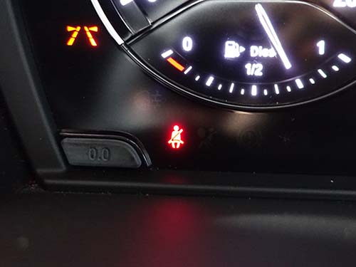 シートベルト非装着時警告音無効化